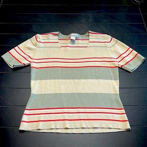 ❤️Dress barn sweater -short sleeve-U neck